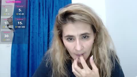 Snapshot of natasha_lopera chatting on 03/06/25, 07:47 Natasha online show from 03/06/25, 07:47