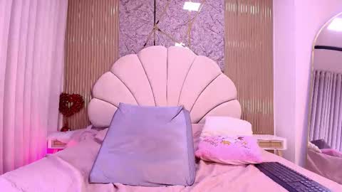 Natasha online show from 03/07/26, 07:11