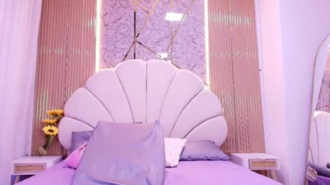 Natasha online show from 04/14/26, 07:31