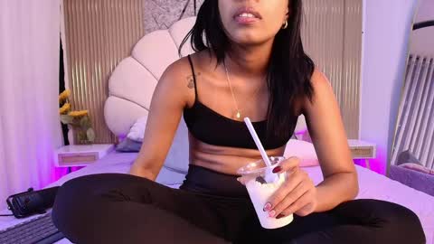 Natasha online show from 04/16/26, 07:36