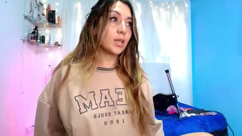 Natasha  online show from 02/03/25, 09:50