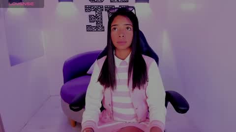 Snapshot of natasha_smith_ws chatting on 01/27/25, 09:55 Natasha online show from 01/27/25, 09:55