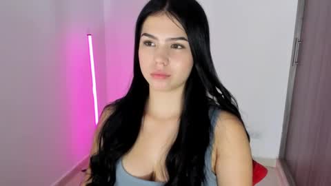 Natalia online show from 09/13/25, 03:50