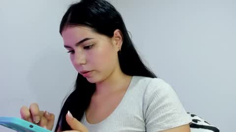 Natalia online show from 10/09/25, 09:46