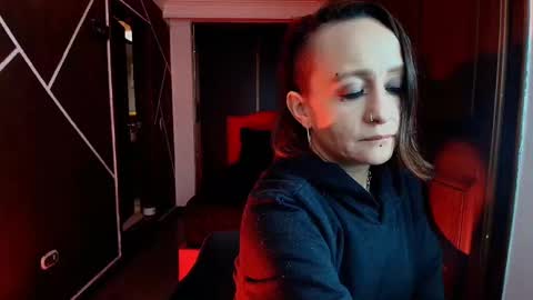 Natasha Mason online show from 02/17/25, 11:44