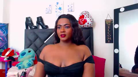 Snapshot of natashasexxy__ chatting on 12/17/25, 07:47 natashasexxy__ online show from 12/17/25, 07:47