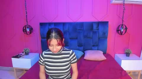 Snapshot of nataz_darcy chatting on 05/06/26, 04:19 Nataa online show from 05/06/26, 04:19
