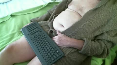 Snapshot of nate1x chatting on 01/08/25, 06:52 nate1x online show from 01/08/25, 06:52