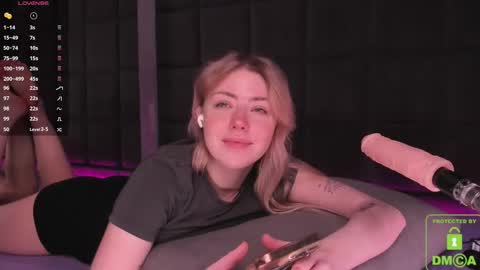 Snapshot of natehalll chatting on 02/09/25, 11:14 NATE online show from 02/09/25, 11:14