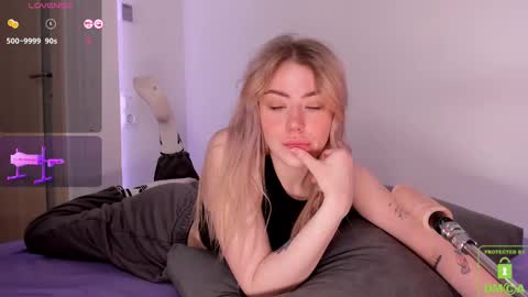 Snapshot of natehalll chatting on 02/16/25, 04:53 NATE online show from 02/16/25, 04:53