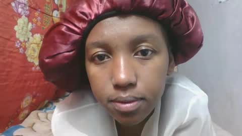 nathalia069 online show from 04/13/26, 09:04