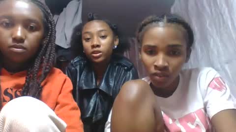 nathalia069 online show from 08/03/26, 09:37
