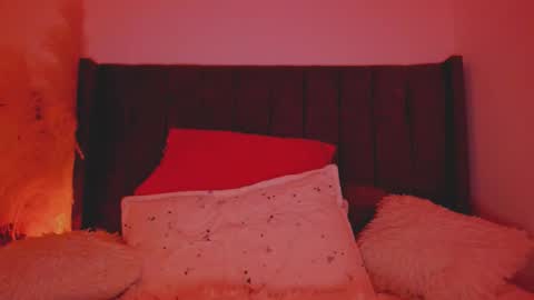 Snapshot of nathalia_evans chatting on 02/13/26, 04:30 Nataly independent model dont forget to leave your like that will help me grow as a model online show from 02/13/26, 04:30