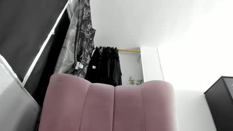     NATHALIA online show from 11/25/25, 04:40