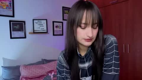 Nathalia Ramirez online show from 02/05/26, 02:38