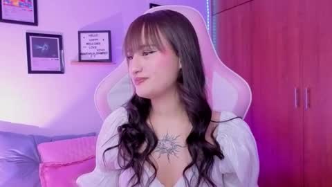 Nathalia Ramirez online show from 02/25/26, 06:12