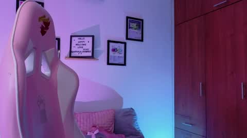 Snapshot of nathalia_ramirez_ chatting on 05/01/26, 05:01 Nathalia Ramirez online show from 05/01/26, 05:01