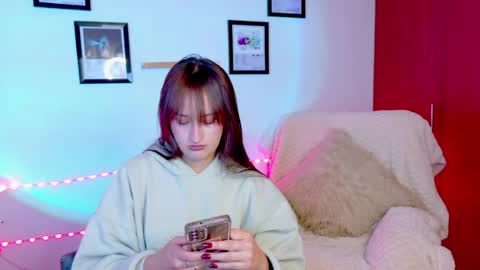 Snapshot of nathalia_ramirez_ chatting on 05/30/26, 01:14 Nathalia Ramirez online show from 05/30/26, 01:14