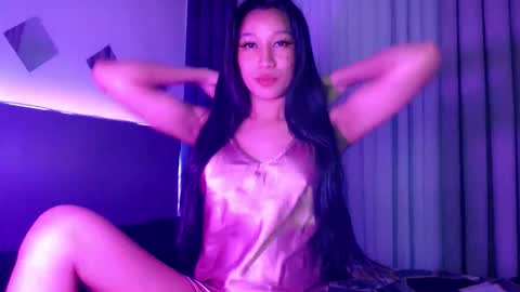 Snapshot of nathalie_hadid chatting on 01/16/26, 05:22 please follow me guyss online show from 01/16/26, 05:22