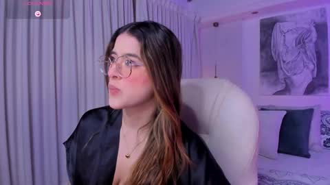 NATHALIE online show from 03/18/26, 11:24