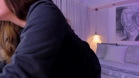 NATHALIE online show from 04/08/26, 11:21