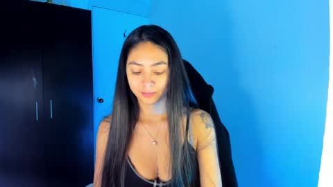 Snapshot of nathalie_rose chatting on 01/28/25, 11:28 Nathalie online show from 01/28/25, 11:28