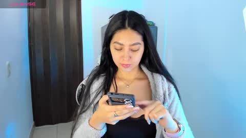 Nathalie online show from 12/17/25, 05:02