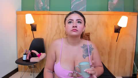 Snapshot of nathalie_rossel chatting on 05/31/26, 12:12 nathalie rossel online show from 05/31/26, 12:12