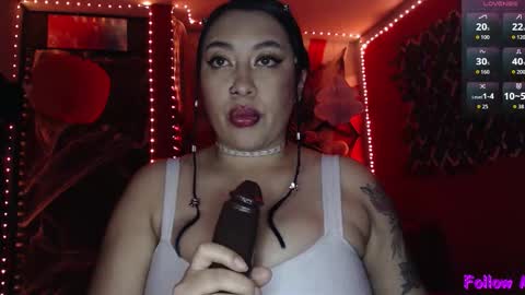 Snapshot of nathalie_zanettii chatting on 10/23/25, 11:24 Nathalie online show from 10/23/25, 11:24