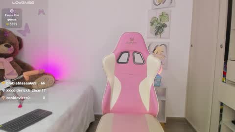 Snapshot of nathaly_evans18 chatting on 10/07/25, 06:32 nathaly_evans18 online show from 10/07/25, 06:32