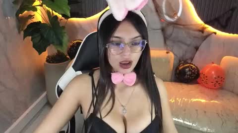 Nathy  online show from 10/31/25, 01:23