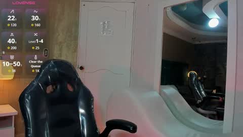        online show from 11/02/25, 08:33