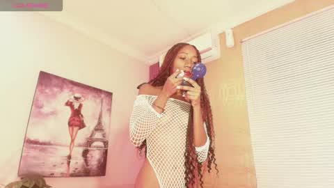        online show from 11/24/25, 09:03