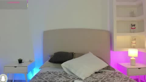 NATHALY  online show from 10/22/25, 10:48