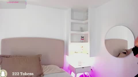 NATHALY  online show from 11/21/25, 10:36