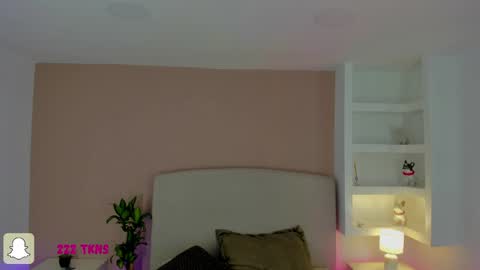 NATHALY  online show from 04/09/26, 10:53