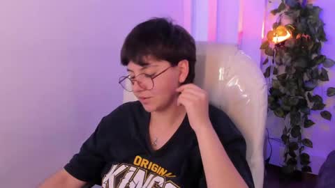 nathalyy_ds online show from 04/17/26, 06:44