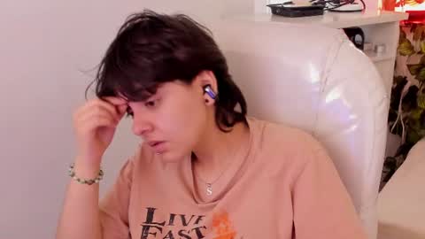 nathalyy_ds online show from 06/11/26, 05:44
