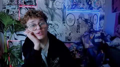 Snapshot of nathan_curl chatting on 09/19/25, 10:27 Nathan online show from 09/19/25, 10:27