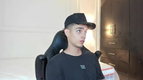 nathan_shimmer online show from 04/16/26, 08:31