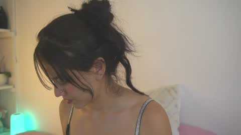 Snapshot of nathy_q chatting on 07/17/26, 10:47 Nathy online show from 07/17/26, 10:47