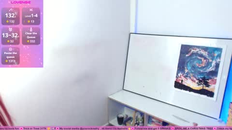 Nathalia online show from 10/31/25, 06:31