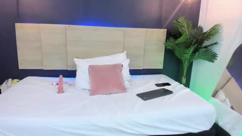 nathy_ross online show from 02/22/25, 11:03