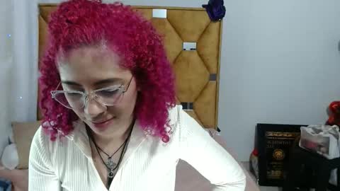 nathy_voyeur online show from 04/06/26, 04:46