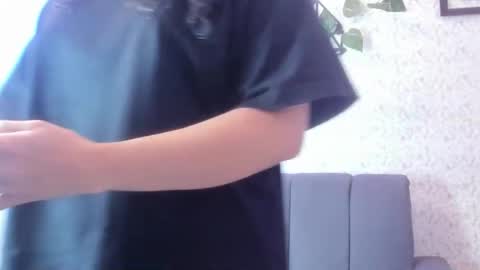 nati_fresh online show from 10/31/25, 04:19