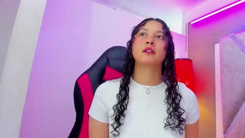 nati_fresh online show from 11/25/25, 07:36