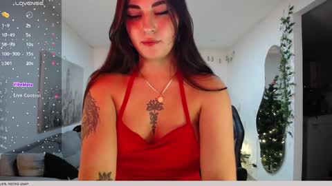 Snapshot of nati_kitty chatting on 12/18/24, 12:10 Nati kitty online show from 12/18/24, 12:10