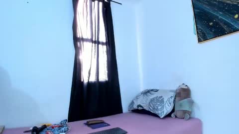 Snapshot of nati_sm chatting on 01/23/25, 12:19 Nati online show from 01/23/25, 12:19