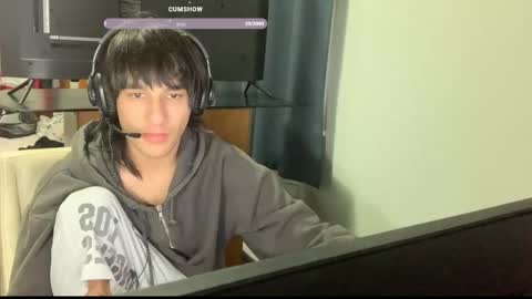 Snapshot of native_boy2 chatting on 11/16/25, 09:48 native_boy2 online show from 11/16/25, 09:48