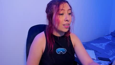 Snapshot of natt15 chatting on 10/17/25, 07:38 Natalia online show from 10/17/25, 07:38